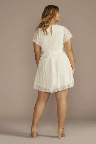 Short Flutter Sleeve Tiered Lace A-Line Dress - Image 2
